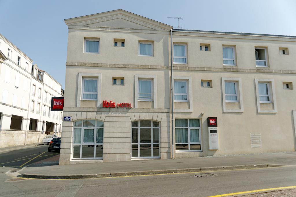 ibis Rochefort Exterior foto
